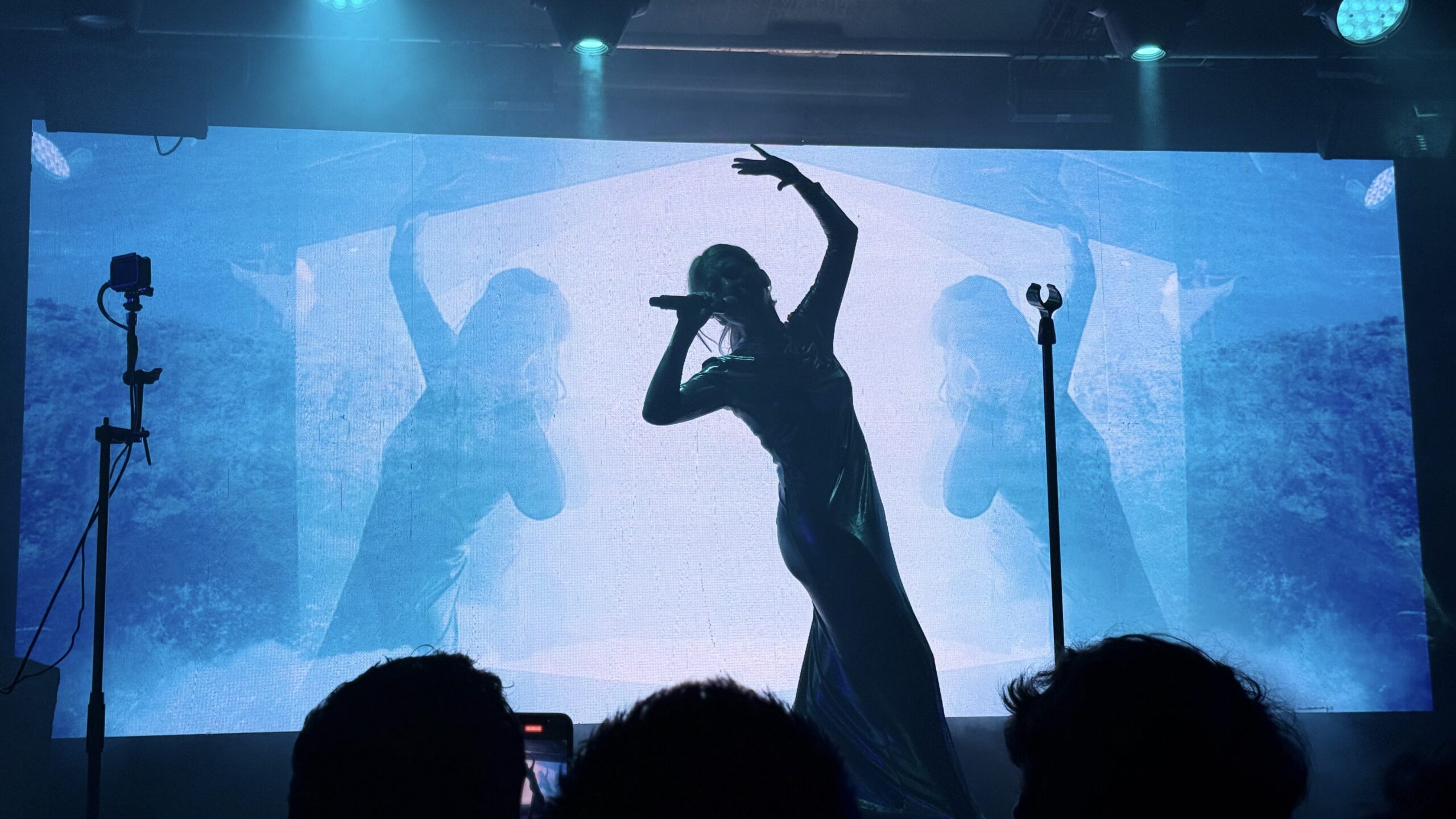 ionnalee @ Sala Mon