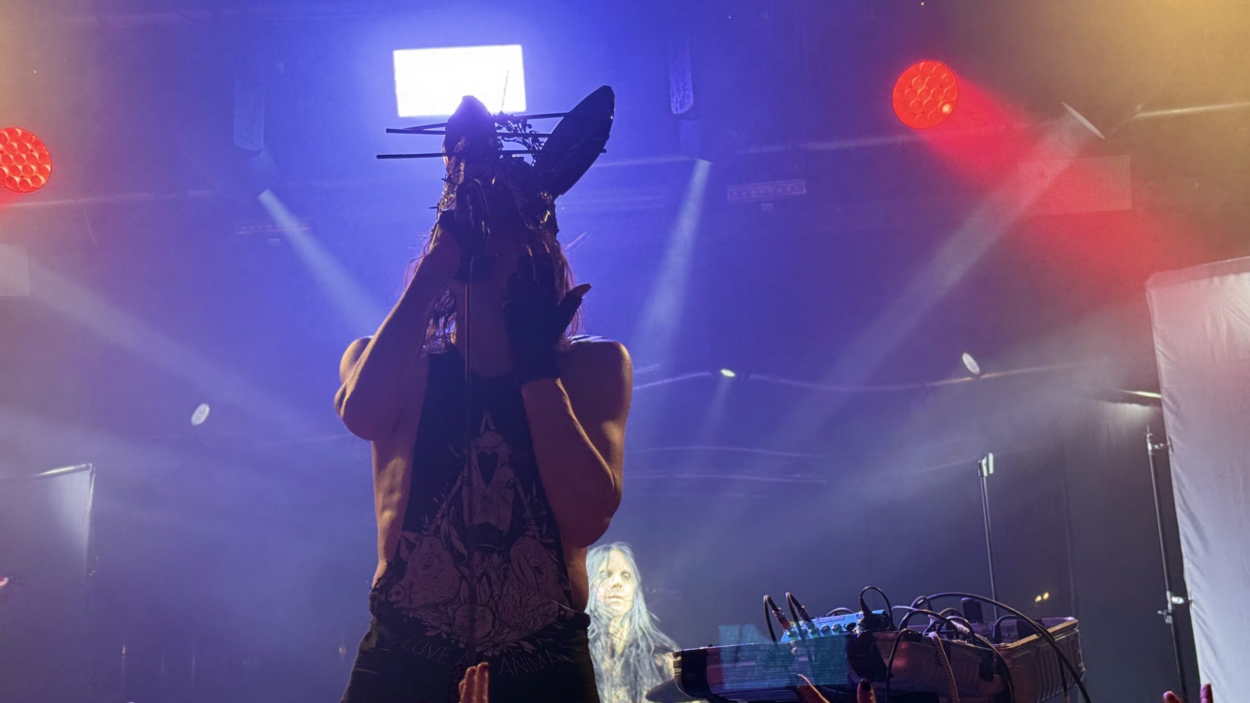 IAMX @ Sala Mon